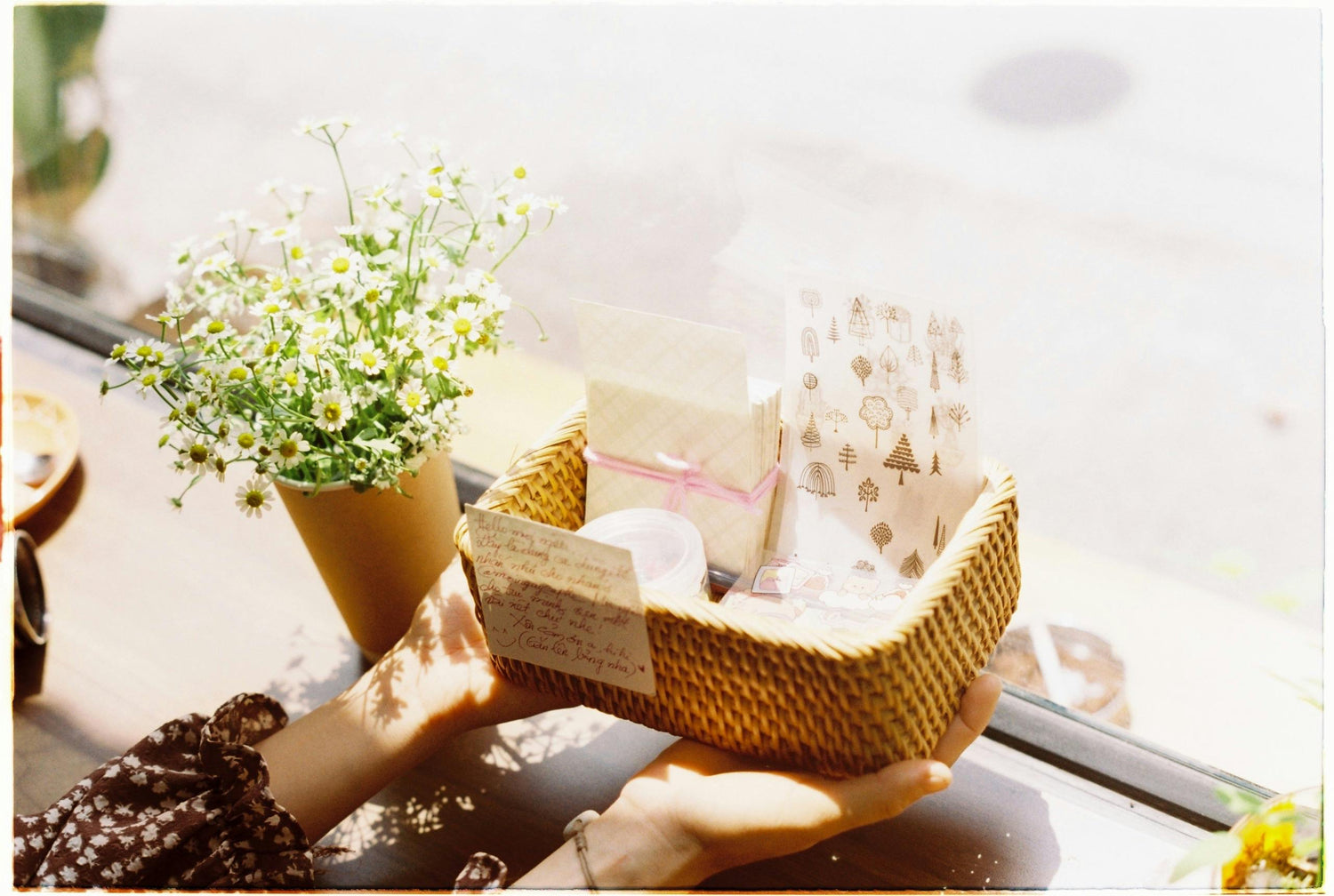 How To Build the Perfect Cozy Gift Basket
